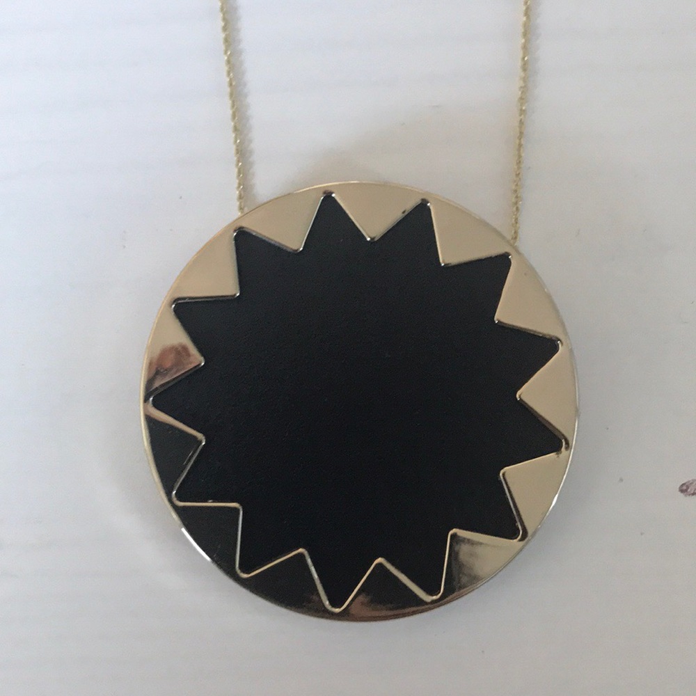 House of Harlow black sunburst pendant